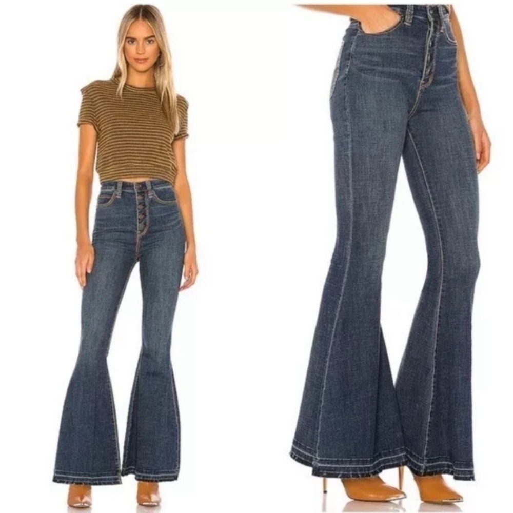 We The Free Irreplaceable Flare High Waisted Raw Hem Jeans​​​​​​